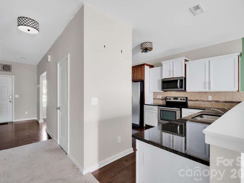 433 Battery Circle, Clover, SC 29710.  MLS# CAR4398683, YatesRealty ID 36083. 