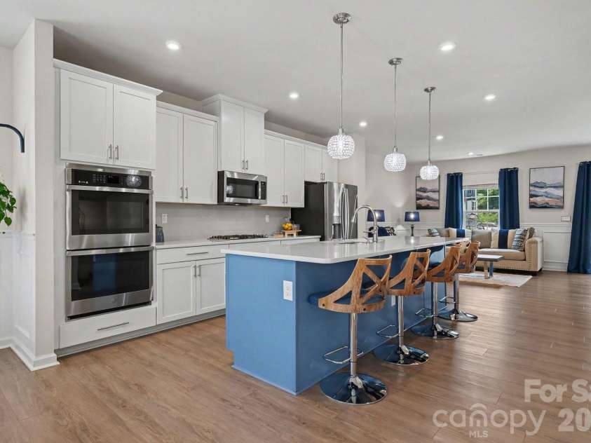 521 Moondance Drive, Gastonia, NC 28054.  MLS# CAR4400244, YatesRealty ID 36087. 