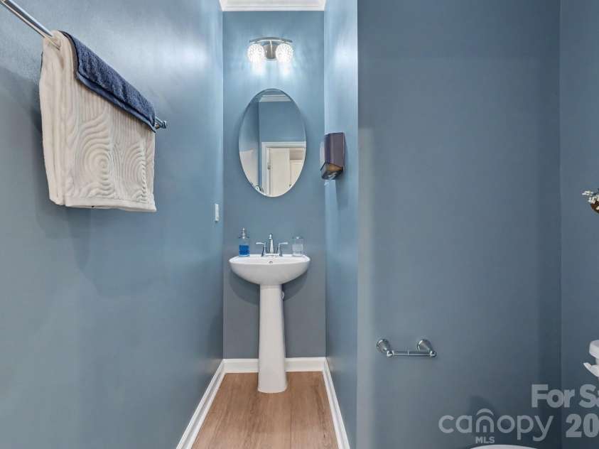521 Moondance Drive, Gastonia, NC 28054.  MLS# CAR4400244, YatesRealty ID 36087. 
