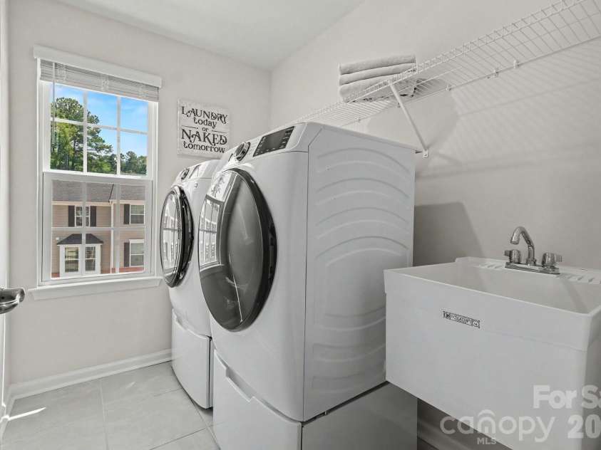 521 Moondance Drive, Gastonia, NC 28054.  MLS# CAR4400244, YatesRealty ID 36087. 