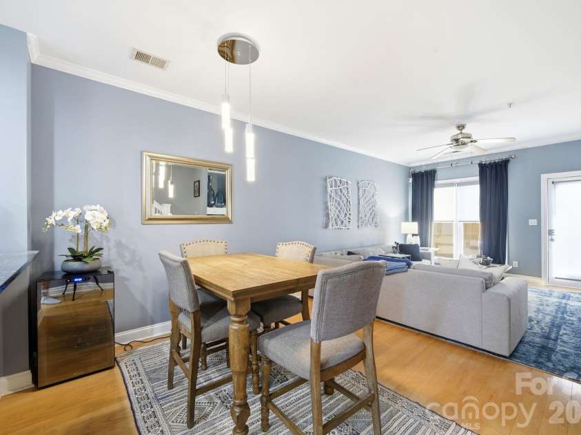 1029 Park West Drive, Charlotte, NC 28209.  MLS# CAR4401511, YatesRealty ID 36089. 