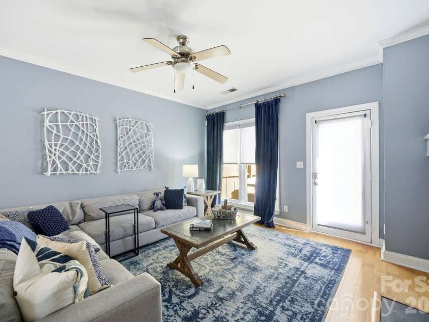 1029 Park West Drive, Charlotte, NC 28209.  MLS# CAR4401511, YatesRealty ID 36089. 