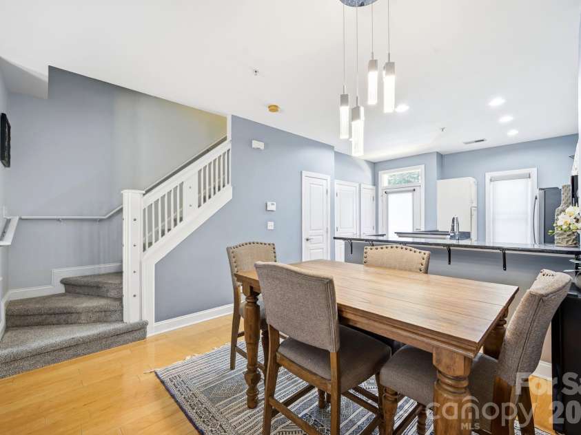 1029 Park West Drive, Charlotte, NC 28209.  MLS# CAR4401511, YatesRealty ID 36089. 