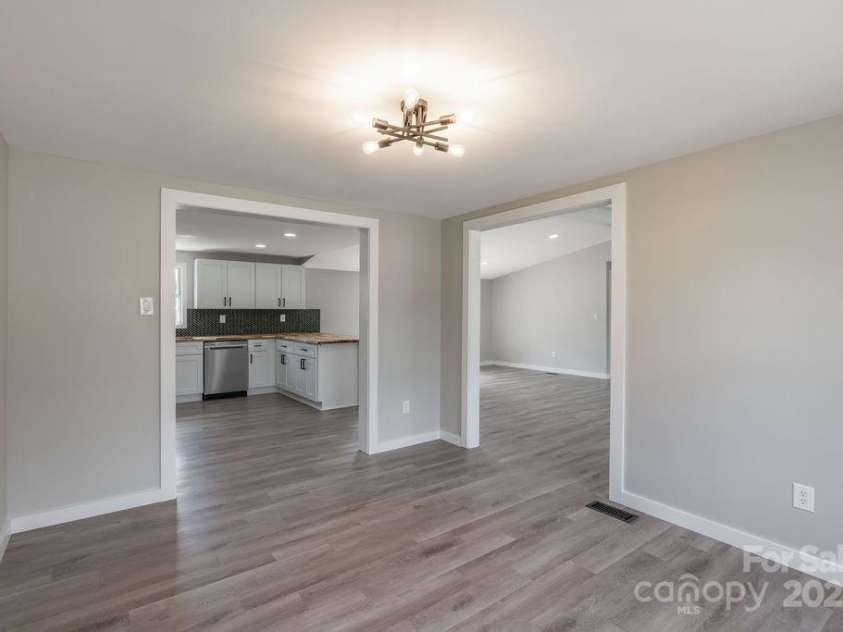 55 Shannon Park Circle, Taylorsville, NC 28681.  MLS# CAR4167019, YatesRealty ID 3609. Dining Room