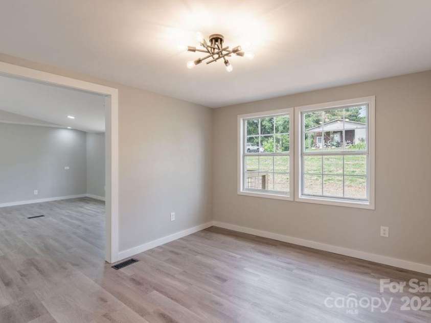 55 Shannon Park Circle, Taylorsville, NC 28681.  MLS# CAR4167019, YatesRealty ID 3609. Dining Room