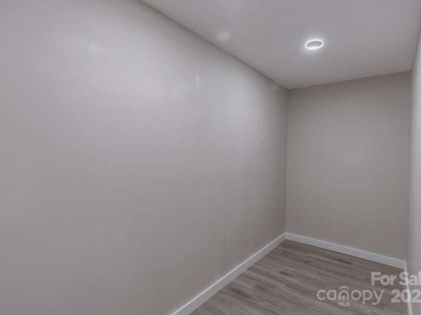 55 Shannon Park Circle, Taylorsville, NC 28681.  MLS# CAR4167019, YatesRealty ID 3609. Primary Closet