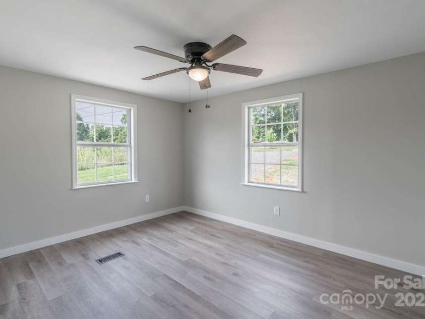 55 Shannon Park Circle, Taylorsville, NC 28681.  MLS# CAR4167019, YatesRealty ID 3609. Third BR