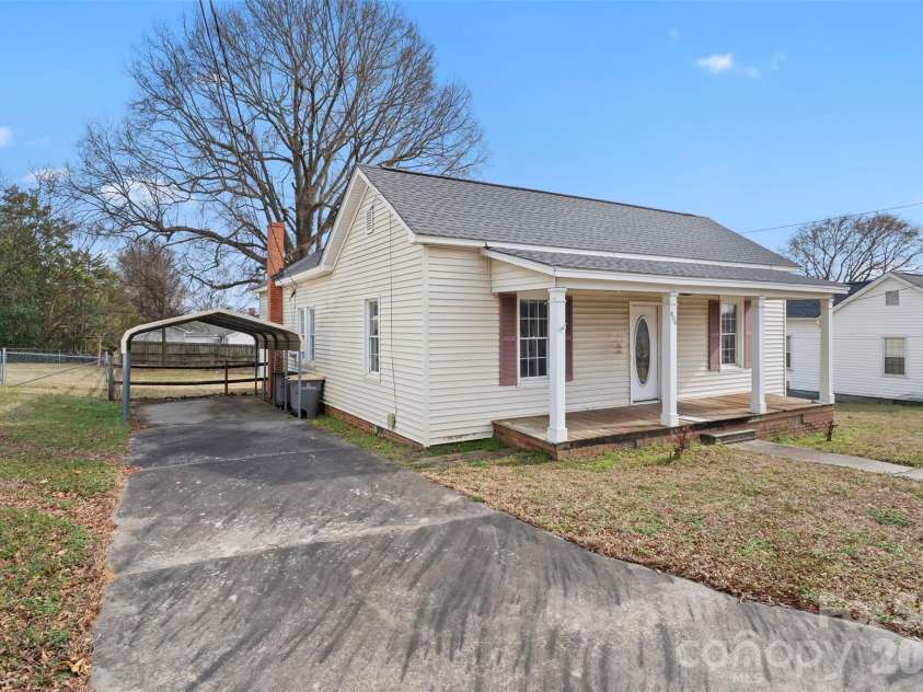 606 Juniper Street, Kannapolis, NC 28081.  MLS# CAR4347079, YatesRealty ID 3609. 