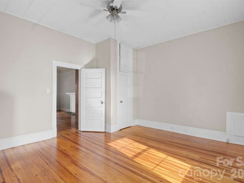 606 Juniper Street, Kannapolis, NC 28081.  MLS# CAR4347079, YatesRealty ID 3609. Front Bedroom