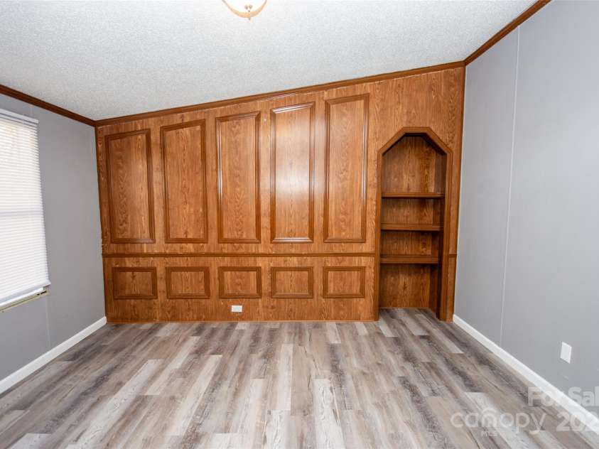 943 Tabor Road, Olin, NC 28660.  MLS# CAR4319811, YatesRealty ID 3609. Office/Flex room!