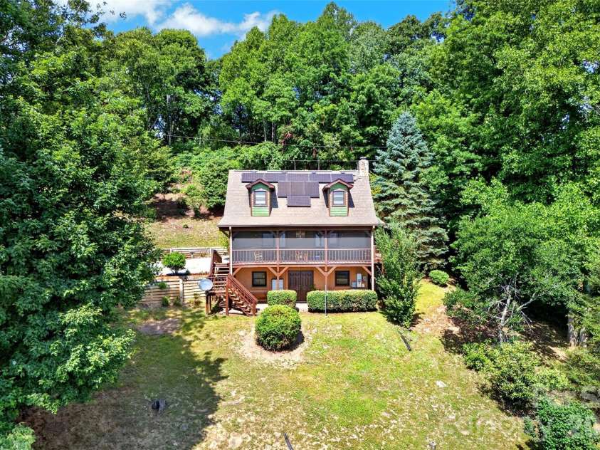 1347 Wipprecht Drive, Spruce Pine, NC 28777.  MLS# CAR4400800, YatesRealty ID 36094. 