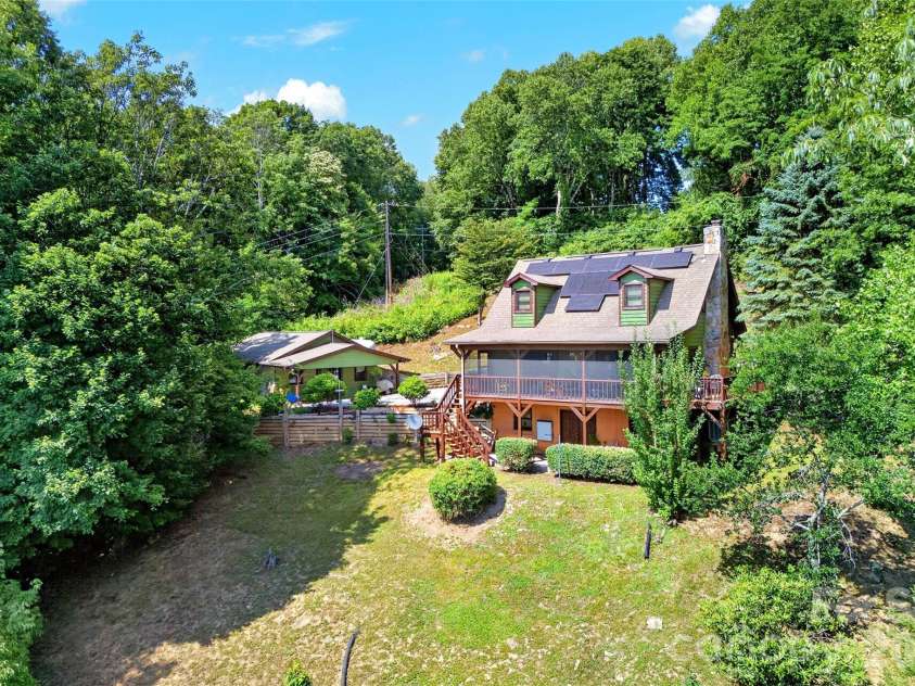 1347 Wipprecht Drive, Spruce Pine, NC 28777.  MLS# CAR4400800, YatesRealty ID 36094. 