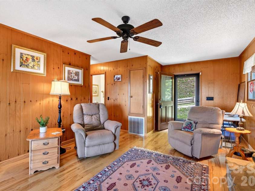 1347 Wipprecht Drive, Spruce Pine, NC 28777.  MLS# CAR4400800, YatesRealty ID 36094. 