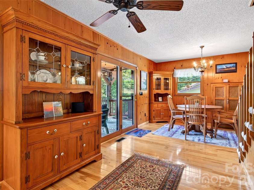 1347 Wipprecht Drive, Spruce Pine, NC 28777.  MLS# CAR4400800, YatesRealty ID 36094. 
