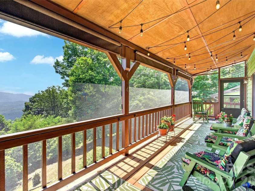 1347 Wipprecht Drive, Spruce Pine, NC 28777.  MLS# CAR4400800, YatesRealty ID 36094. 