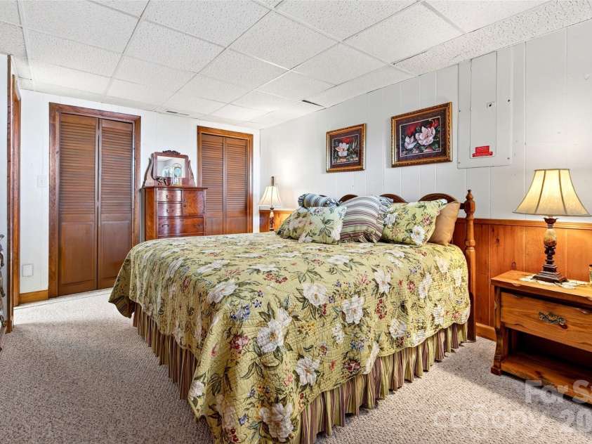 1347 Wipprecht Drive, Spruce Pine, NC 28777.  MLS# CAR4400800, YatesRealty ID 36094. 