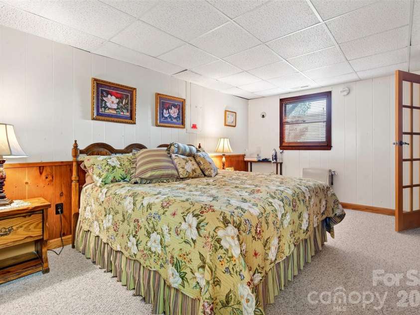 1347 Wipprecht Drive, Spruce Pine, NC 28777.  MLS# CAR4400800, YatesRealty ID 36094. 