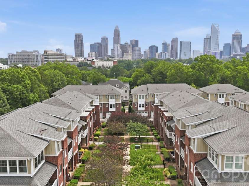 1024 Wesley Park Lane, Charlotte, NC 28208.  MLS# CAR4392665, YatesRealty ID 36096. City views from the property