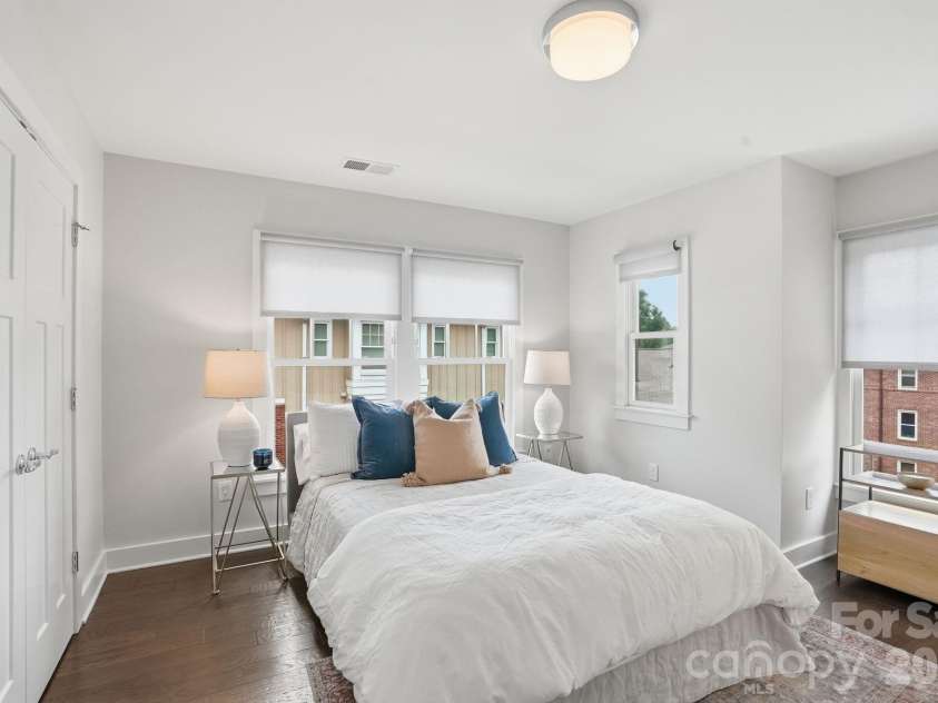 1024 Wesley Park Lane, Charlotte, NC 28208.  MLS# CAR4392665, YatesRealty ID 36096. Second bedroom