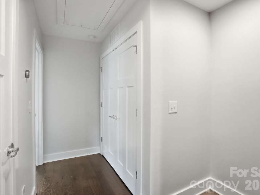 1024 Wesley Park Lane, Charlotte, NC 28208.  MLS# CAR4392665, YatesRealty ID 36096. Second floor with spacious laundry area