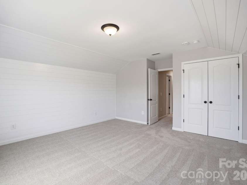 1002 Heritage Pointe, Indian Trail, NC 28079.  MLS# CAR4396829, YatesRealty ID 36097. 