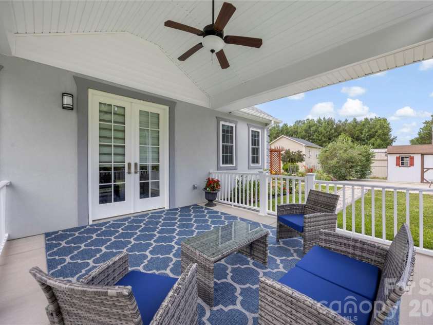 400 Charles Pettus Road, Lancaster, SC 29720.  MLS# CAR4398066, YatesRealty ID 36098. 