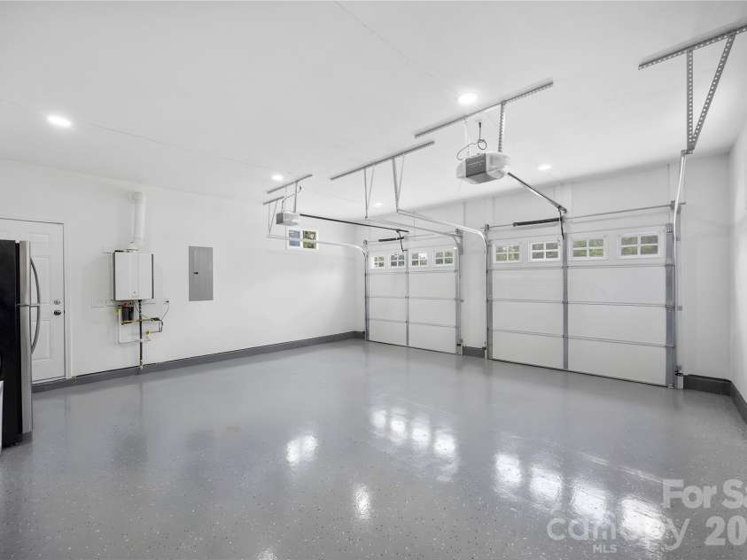 400 Charles Pettus Road, Lancaster, SC 29720.  MLS# CAR4398066, YatesRealty ID 36098. Garage with epoxy floors
