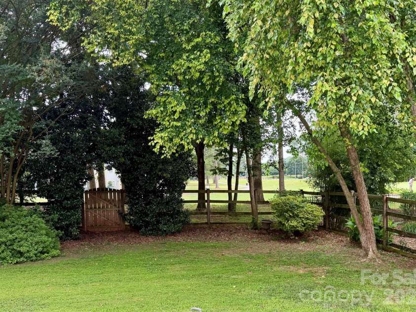 4123 Fairway Downs Court, Charlotte, NC 28277.  MLS# CAR4397517, YatesRealty ID 36099. 
