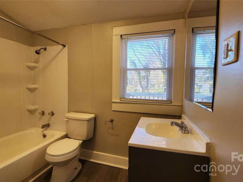 830 Richard Avenue, Kannapolis, NC 28081.  MLS# CAR4213170, YatesRealty ID 361. 