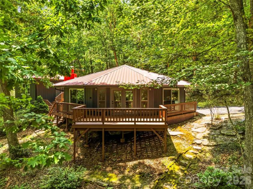 785 Pisgah Forest Drive, Pisgah Forest, NC 28768.  MLS# CAR4397604, YatesRealty ID 36100. 