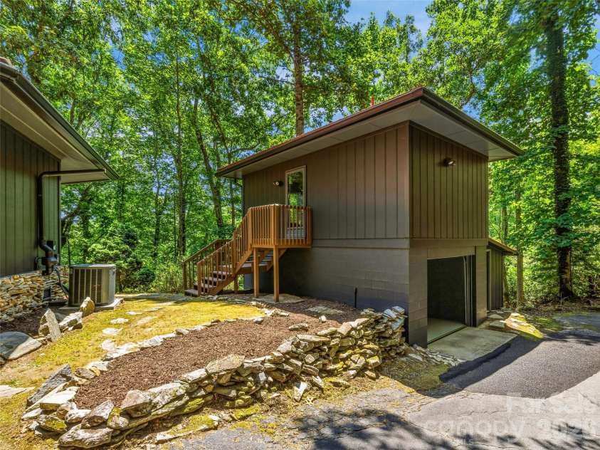 785 Pisgah Forest Drive, Pisgah Forest, NC 28768.  MLS# CAR4397604, YatesRealty ID 36100. 