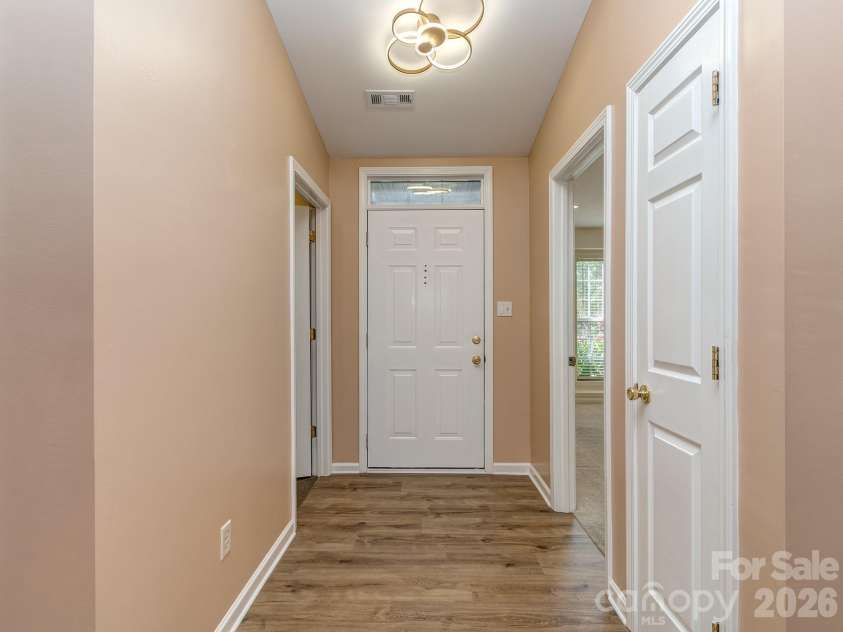 13050 Planters Row Drive, Charlotte, NC 28278.  MLS# CAR4399705, YatesRealty ID 36102. 