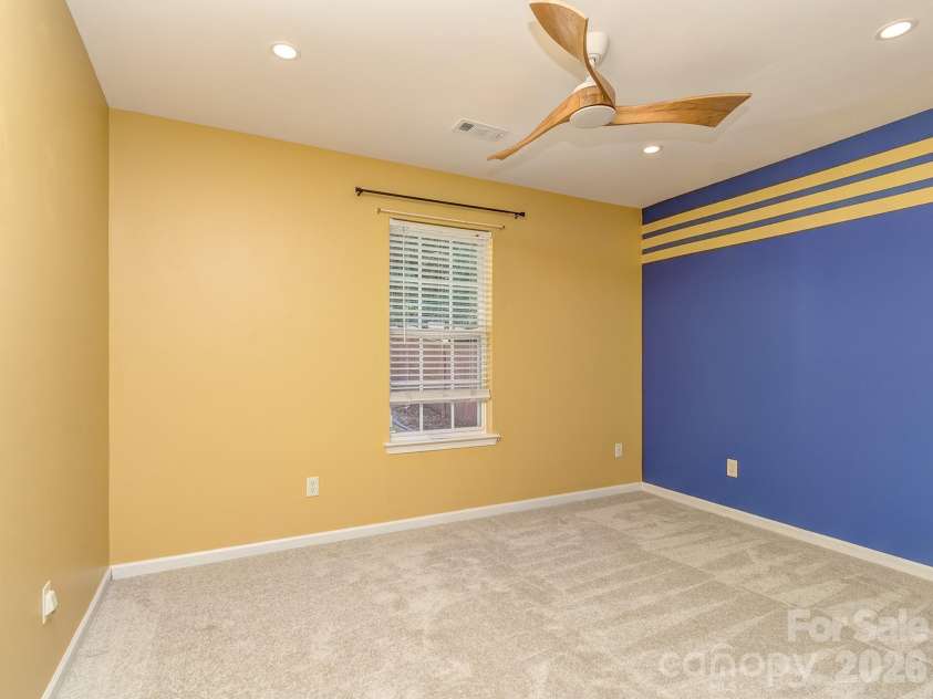 13050 Planters Row Drive, Charlotte, NC 28278.  MLS# CAR4399705, YatesRealty ID 36102. 
