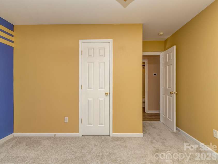 13050 Planters Row Drive, Charlotte, NC 28278.  MLS# CAR4399705, YatesRealty ID 36102. 