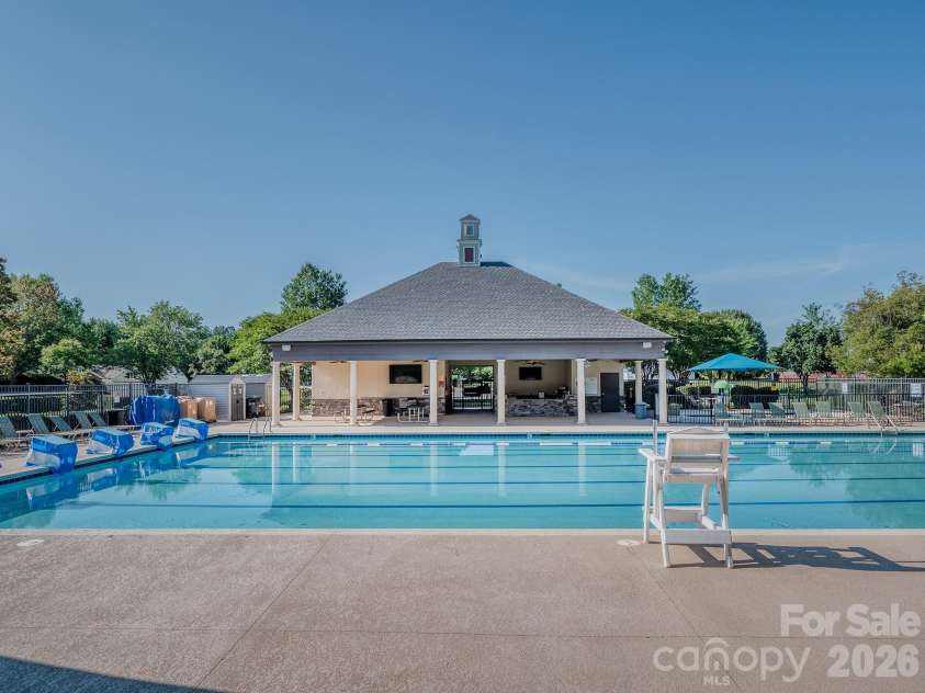 13050 Planters Row Drive, Charlotte, NC 28278.  MLS# CAR4399705, YatesRealty ID 36102. 