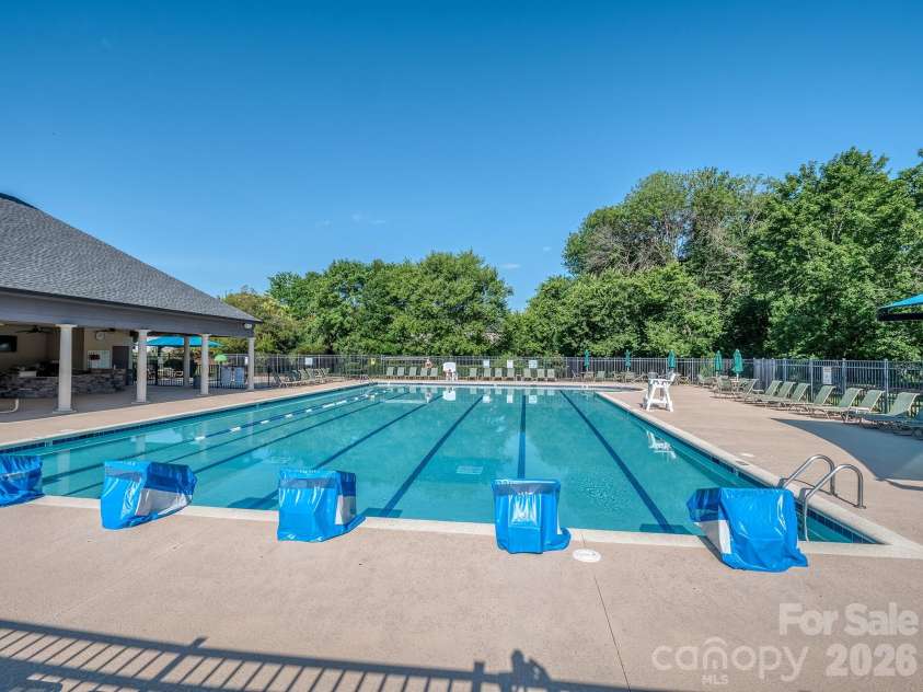 13050 Planters Row Drive, Charlotte, NC 28278.  MLS# CAR4399705, YatesRealty ID 36102. 