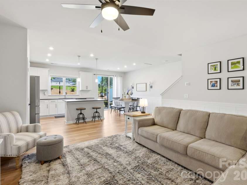 2037 Howell Creek Way, Charlotte, NC 28215.  MLS# CAR4399858, YatesRealty ID 36103. 