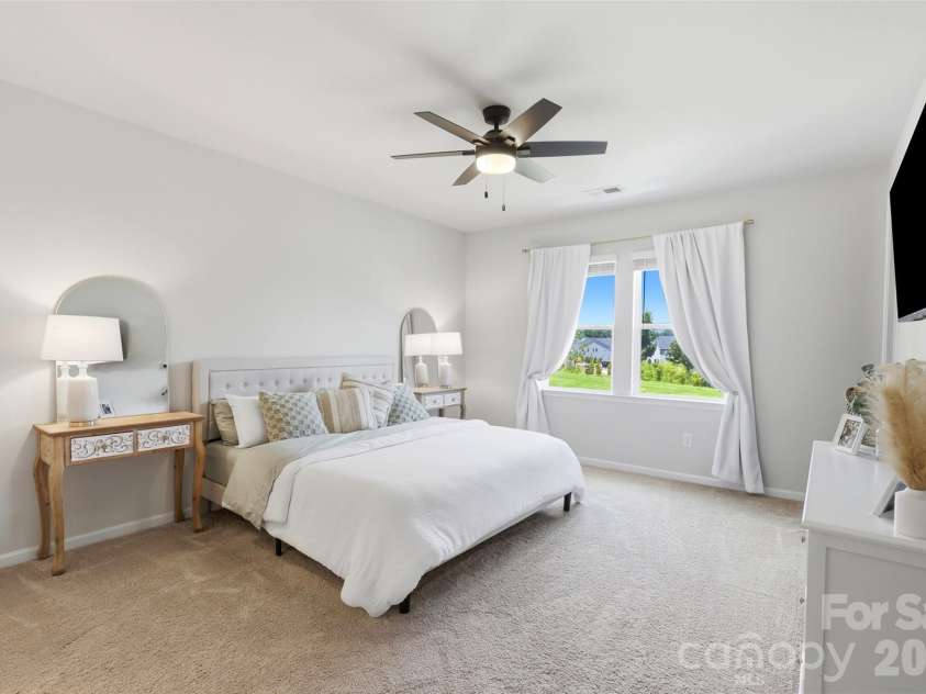 2037 Howell Creek Way, Charlotte, NC 28215.  MLS# CAR4399858, YatesRealty ID 36103. 