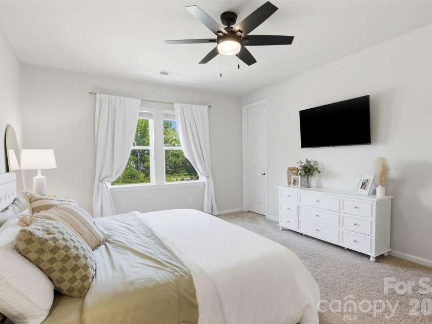 2037 Howell Creek Way, Charlotte, NC 28215.  MLS# CAR4399858, YatesRealty ID 36103. 