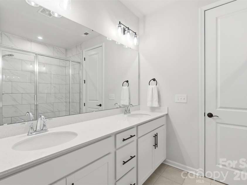 2037 Howell Creek Way, Charlotte, NC 28215.  MLS# CAR4399858, YatesRealty ID 36103. 