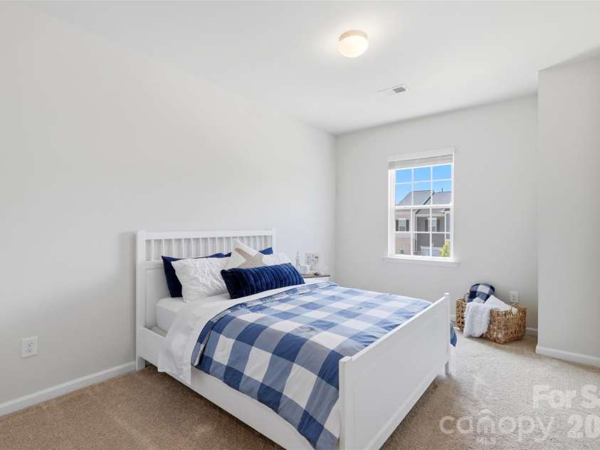 2037 Howell Creek Way, Charlotte, NC 28215.  MLS# CAR4399858, YatesRealty ID 36103. 