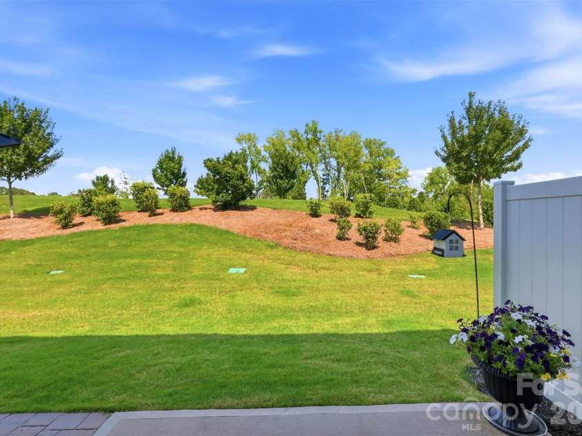 2037 Howell Creek Way, Charlotte, NC 28215.  MLS# CAR4399858, YatesRealty ID 36103. 
