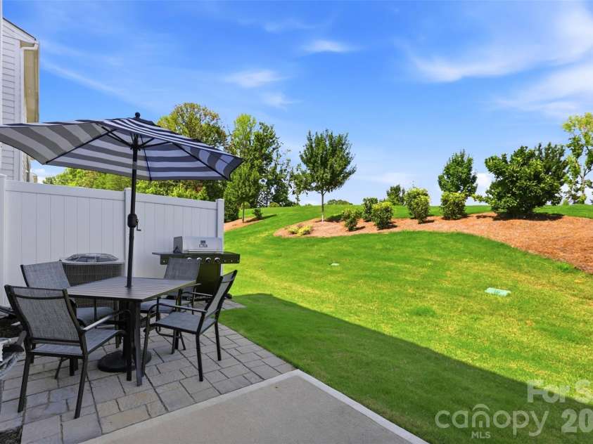 2037 Howell Creek Way, Charlotte, NC 28215.  MLS# CAR4399858, YatesRealty ID 36103. 