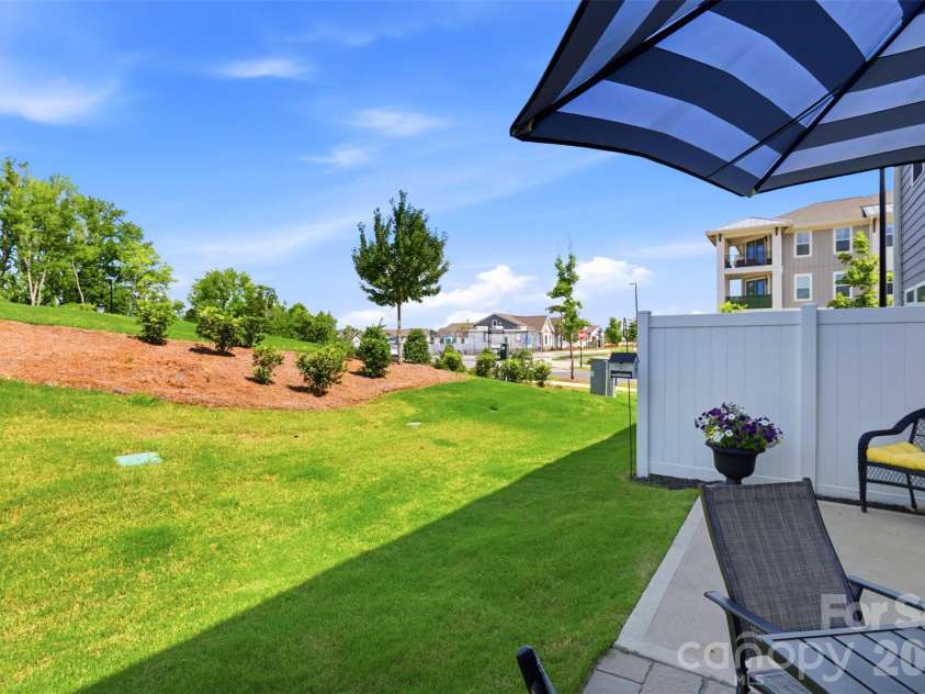 2037 Howell Creek Way, Charlotte, NC 28215.  MLS# CAR4399858, YatesRealty ID 36103. 