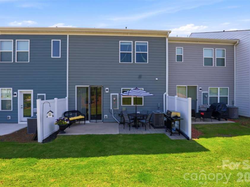 2037 Howell Creek Way, Charlotte, NC 28215.  MLS# CAR4399858, YatesRealty ID 36103. 