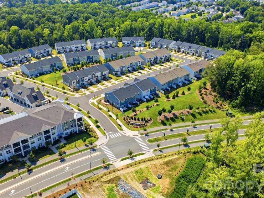2037 Howell Creek Way, Charlotte, NC 28215.  MLS# CAR4399858, YatesRealty ID 36103. 