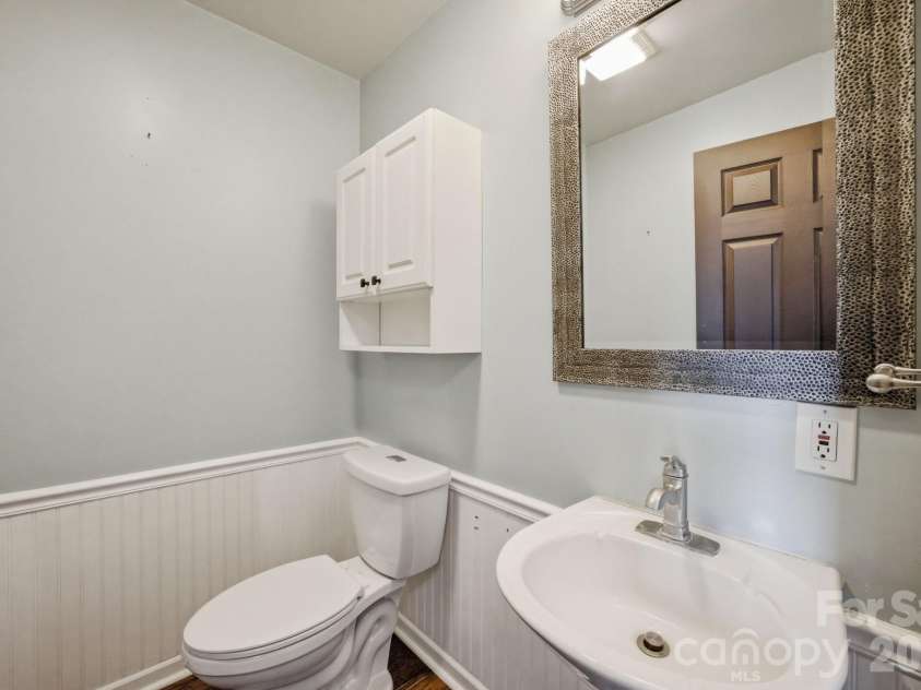 4287 Erby Road, Rock Hill, SC 29730.  MLS# CAR4373903, YatesRealty ID 36106. 1st Floor Half Bath