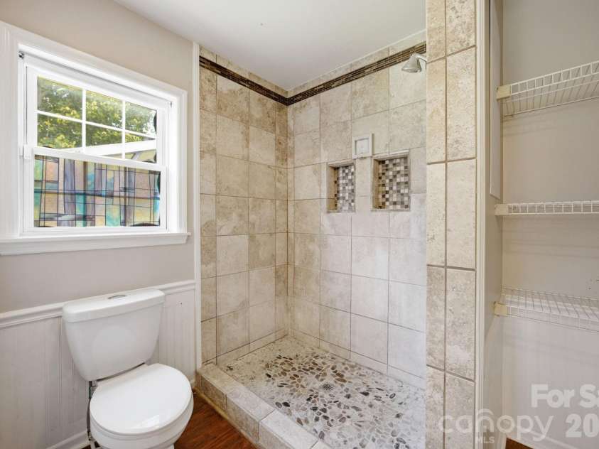 4287 Erby Road, Rock Hill, SC 29730.  MLS# CAR4373903, YatesRealty ID 36106. 1st Floor Primary Bath