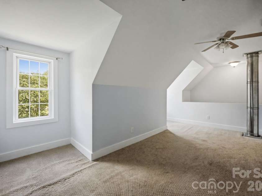 4287 Erby Road, Rock Hill, SC 29730.  MLS# CAR4373903, YatesRealty ID 36106. 2nd Floor Loft