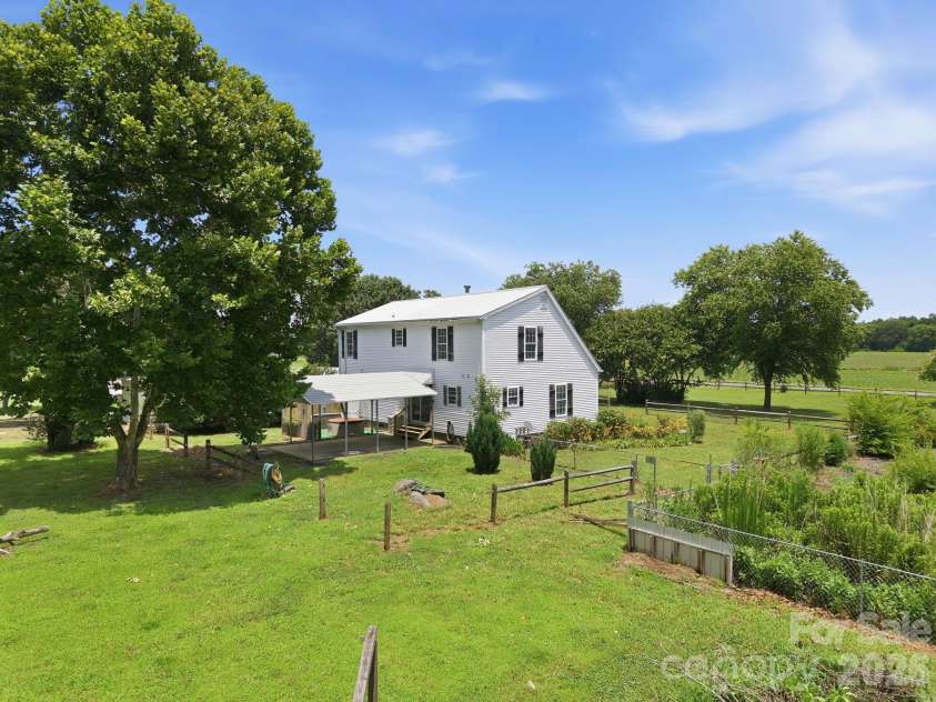 4287 Erby Road, Rock Hill, SC 29730.  MLS# CAR4373903, YatesRealty ID 36106. 